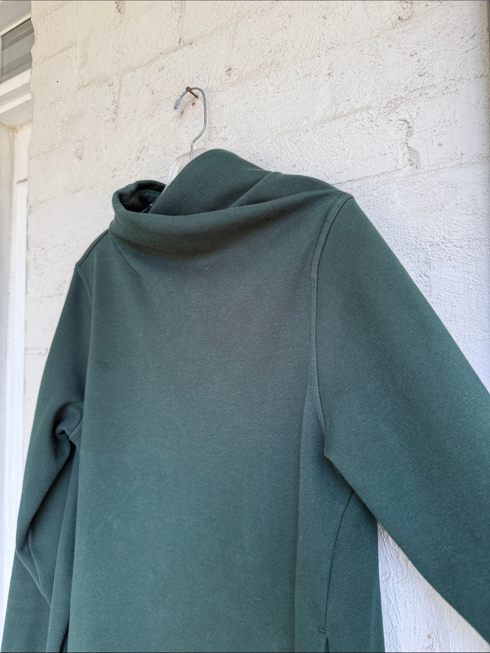 Athleta Cozy Karma Twist Neck Sweatshirt Seaweed Snack Size Small - Picture 5 of 15